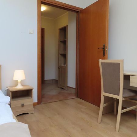 Dobry Zakatek Dom Rekolekcyjny Hotel Konstancin-Jeziorna Bagian luar foto
