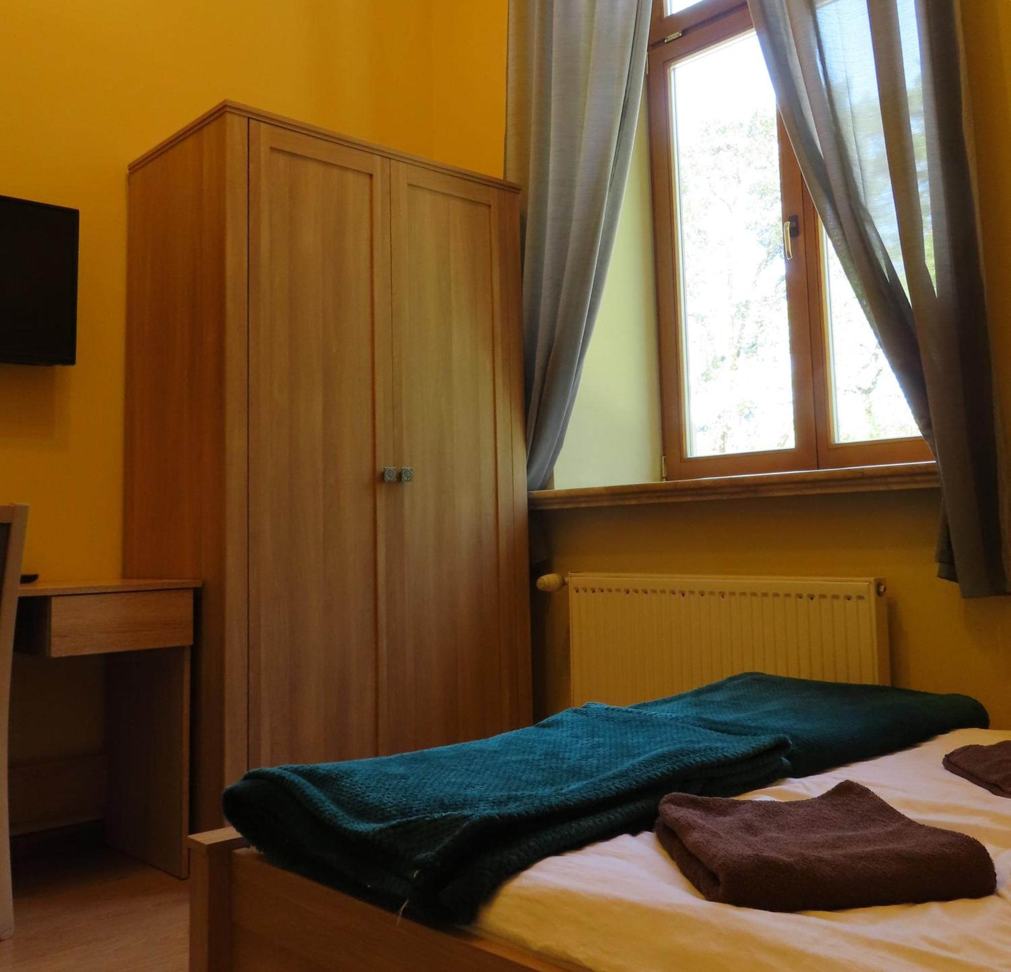 Dobry Zakatek Dom Rekolekcyjny Hotel Konstancin-Jeziorna Bagian luar foto