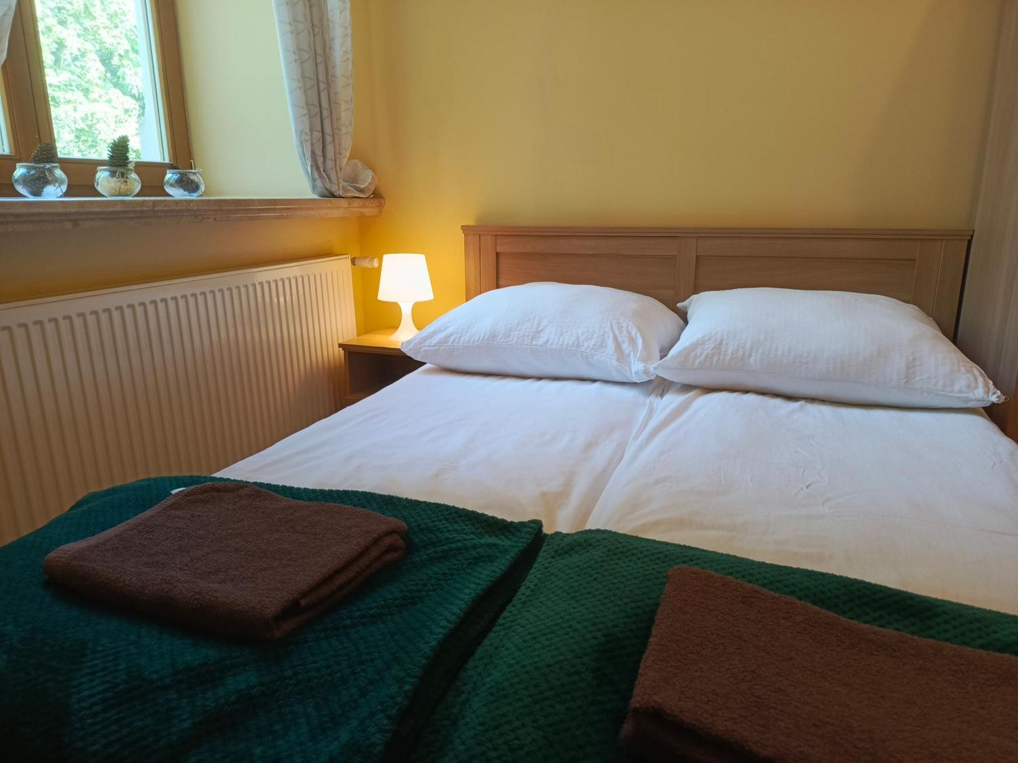 Dobry Zakatek Dom Rekolekcyjny Hotel Konstancin-Jeziorna Ruang foto